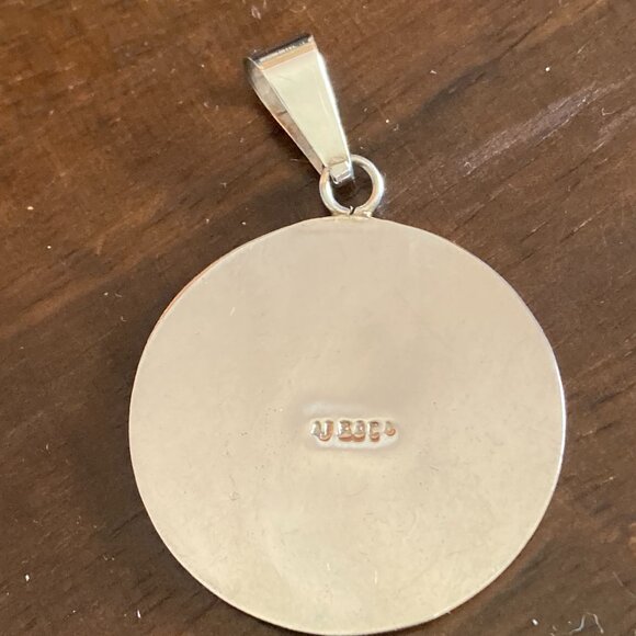 Sterling Silver and Abalone pendant - Picture 3 of 4